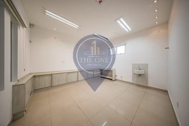 Imagem Excelente oportunidade! Casa comercial à venda em São Paulo-SP, Vila Mariana: 12 salas, 5 banheiros, 335m². Venha conferir!
