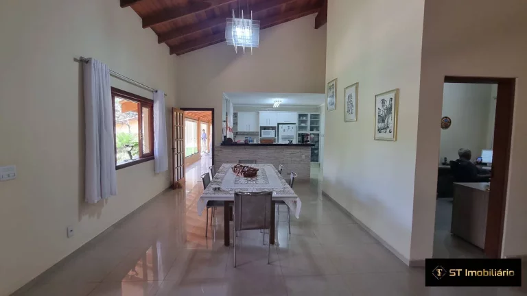 Imagem Sítio de Alto Padrão à venda em Atibaia/SP - 40.000m² por R$2.600.000!