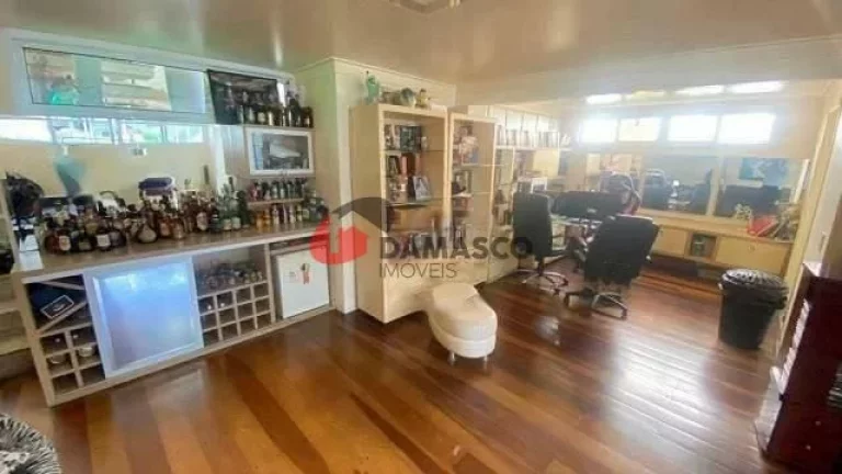 Imagem Sobrado à venda 3 Quartos, 3 Suites, 5 Vagas, 380M², Jardim, Santo André - SP