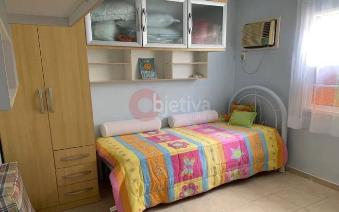 Imagem Casa em cond. com mobília de 2 quartos com 2 suítes na Ogiva em Cabo Frio