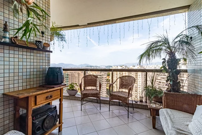 Imagem TEFÉ IMÓVEIS RIO oferece aos seus clientes apartamento de 3 DORMITÓRIOS no Condomínio Barra Quality