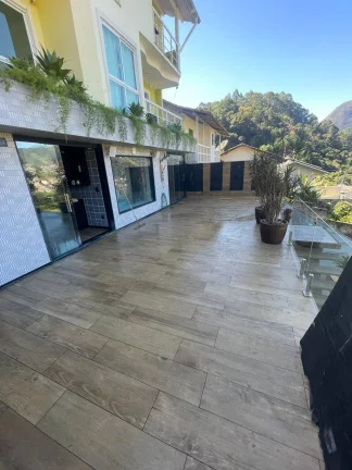 Imagem VENDO ESTA CASA DE ALTO PADRÃO NO BAIRRO: CÔNEGO - NOVA FRIBURGO RJ.