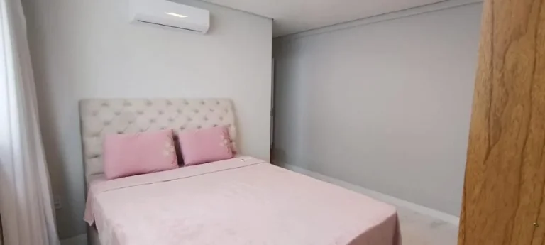Imagem Aluguel de Apartamento de 3 quatros sendo 1 suíte em Gravatá, Navegantes - Temporada