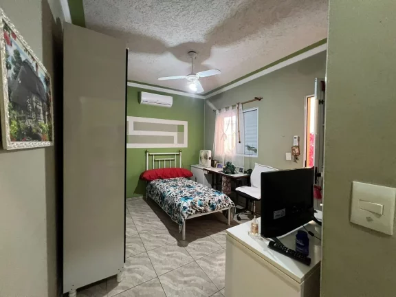 Imagem Sobrado com 4 dormitórios à venda, 154 m² por R$ 899.000,00 - Colônia - Jundiaí/SP