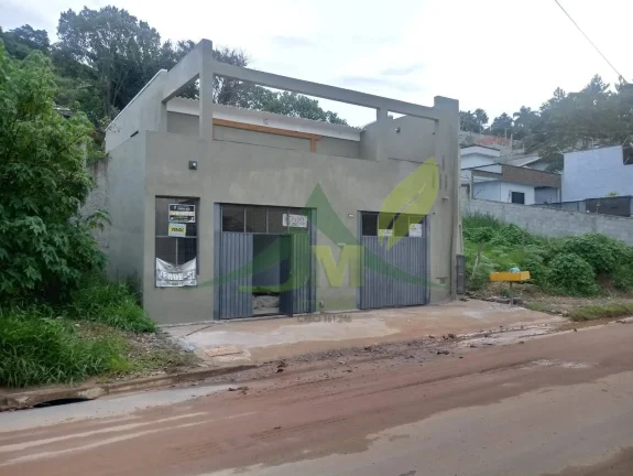 Imagem Bela Casa casa em Terra Preta com área comercial à venda