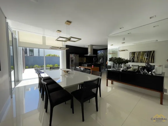 Imagem Casa no condomínio Veduta com 3 quartos suítes e piscina com 600m² de terreno