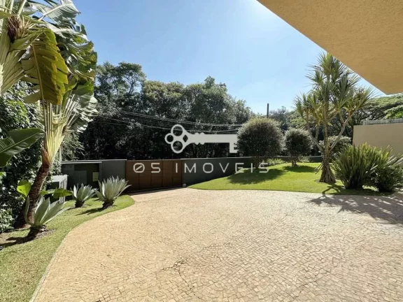Imagem Cond.Vila de São Fernando casa impecável! Adega, gourmet, piscina, academia