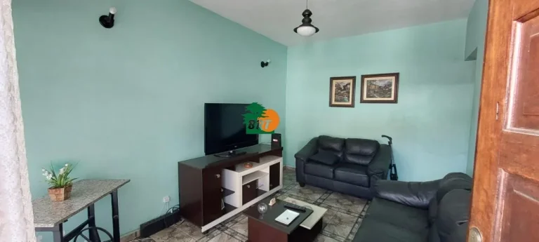 Imagem Casa para Venda em São Roque, Vila Santa Rita, 5 dormitórios, 2 suítes, 1 banheiro, 1 vaga