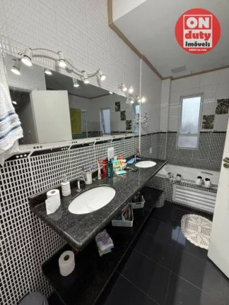 Imagem Casa à venda, 208 m² por R$ 2.000.000,00 - Campo Grande - Santos/SP