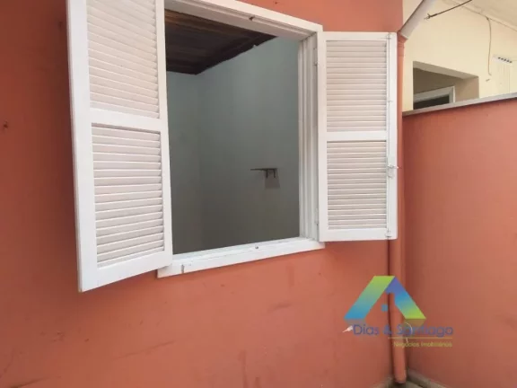 Imagem Excelente sobrado de 90m², próximo ao Aeroporto de Congonhas, 2 dormitórios, 1 vaga, edícula, bairro tranquilo, residencial e sem barulho de avião.