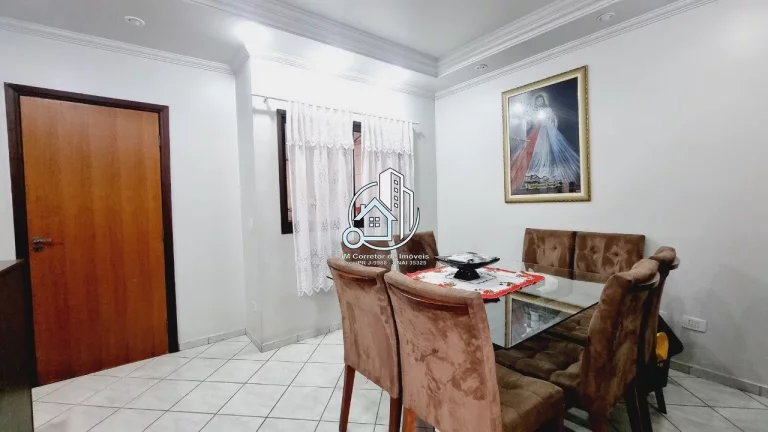 Imagem Sobrado com AMPLO ÁTICO, 170,34m² privativos, FRENTE PARA RUA, localizado no Bairro Boqueirão, Cu...