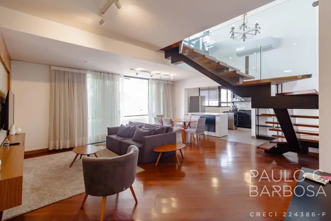 Imagem Pinheiros Cobertura com 3 dormitórios ( 2 Suítes) - 3 Vagas - 240m²