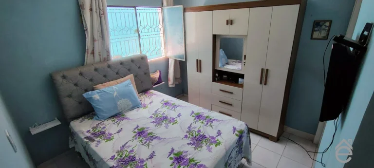 Imagem Casa à venda no Vergel do Lago, 2/4 sendo 1 suíte, jardim, 1 vaga, 137m2