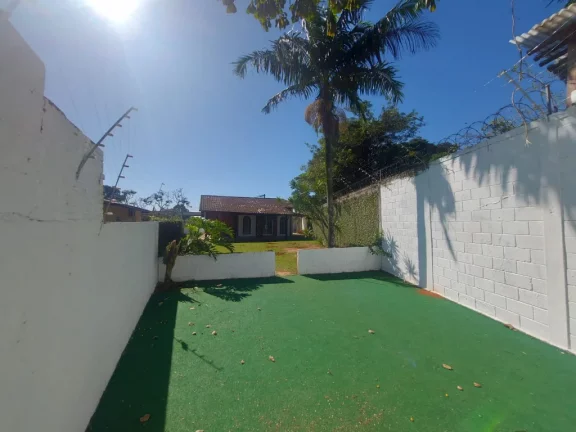 Imagem Casa Térrea para Locação Comercial na Granja Viana