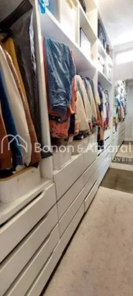 Imagem Linda casa térrea com 166,63m², acabamento em porcelanato, granito e vinílico. Conta com 3 quarto...