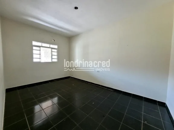 Imagem Casa à Venda no Dom Pedro II – Terreno Amplo de 250m², Ótima Localização e Possibilidade de Entrega Reformada em Londrina/PR!