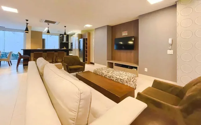 Imagem Apartamento mobiliado com 2 suítes e 2 vagas de garagem na Praia Brava em Itajaí