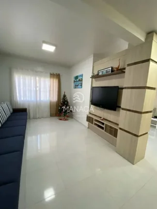 Imagem Sobrado amplo e Reformado no Centro – 330m² e a 500m da Praia!