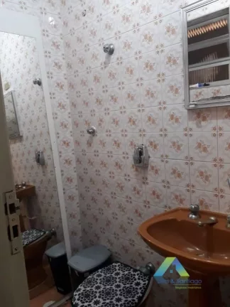 Imagem Sobrado com 2 dormitórios em São Caetano. Venha conhecer! Agende já sua visita!