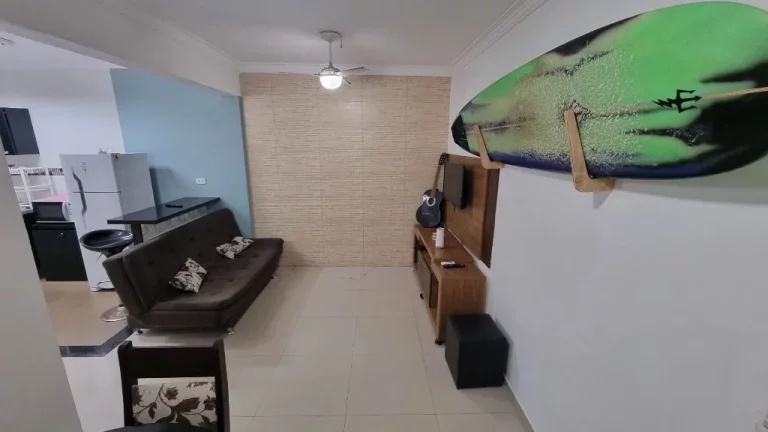 Imagem PITANGUEIRAS- LOCALIZAÇÃO ESPETACULAR , MARAVILHOSO APARTAMENTO TOTALMENTE REFORMADO E DECORADO.