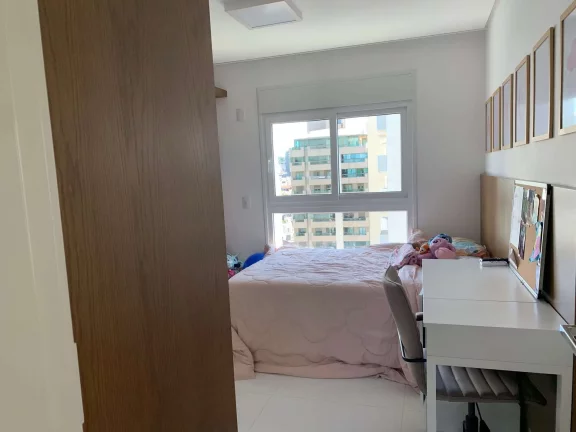 Imagem Apartamento Mobiliado à Venda,122m2, 3 Suítes, 3 Vagas, Agronômica, Florianópolis/SC