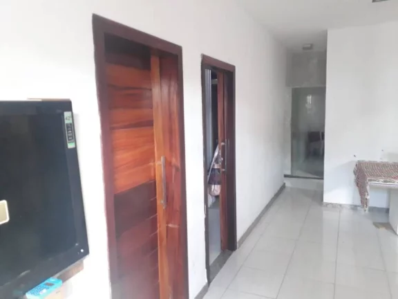 Imagem Casa à venda em rua pública no Ponto Novo - Ótimos detalhes!