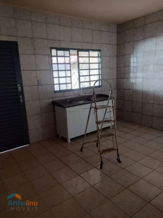 Imagem PIRASSUNUNGA-Casa 127m² com 2 dorm. 2 vagas à venda, por R$ 175.000 - Vila Santa Fé- Pirassununga/SP