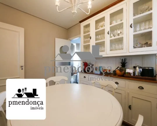 Imagem Apartamento em edifício neoclássico no Ibirapuera com 4 suítes e 5 vagas, 310m²