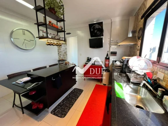 Imagem Excelente cobertura totalmente reformada à venda no bairro do Embaré - Santos, 350 m² de área útil.