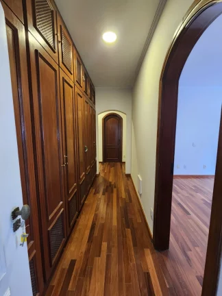 Imagem Apartamento reformado sendo 334 m² 4 dormitórios, 2 suítes , 3 vagas - Boqueirão