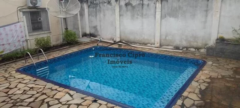 Imagem Casa à venda no bairro Beira Rio - Guaratinguetá/SP