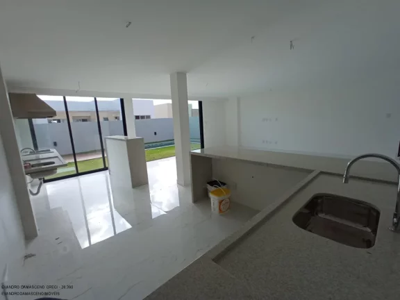 Imagem Imóvel de luxo: Casa em condomínio de 4 quartos em Vila de Abrantes, Camaçari-BA, com 4 suítes e 250m² de área. Aproveite!