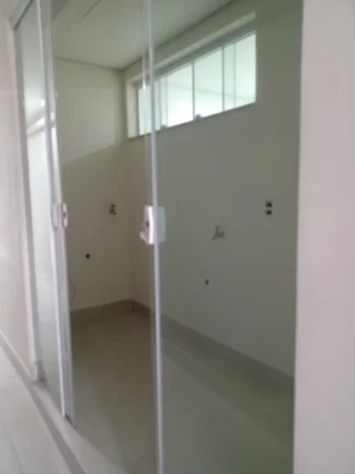 Imagem Casa comercial pronta para clínica de saúde. Ao lado da Avenida Portugal!!!