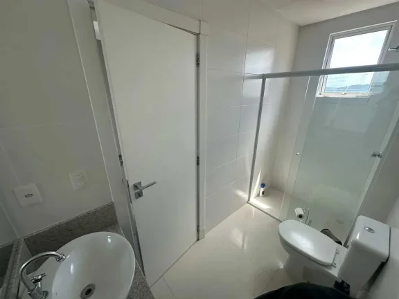 Imagem Apartamento mobiliado com 3 dormitórios sendo 3 suítes e 2 vagas de garagem em Balneário Camboriú