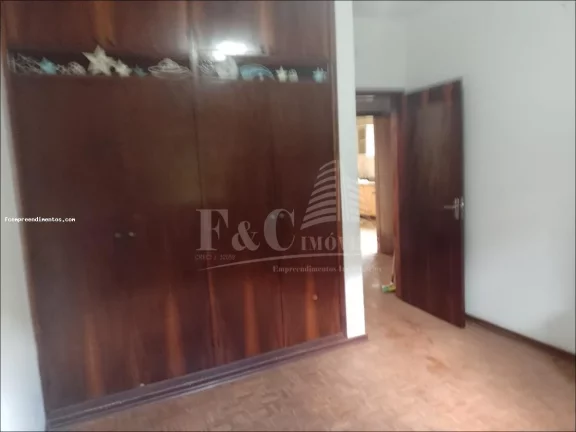 Imagem Casa para Venda em Iracemápolis, Centro, 5 dormitórios, 1 banheiro, 1 vaga