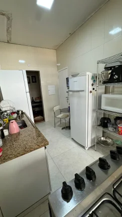 Imagem Apartamento 117M², 2Q, 2 Banheiros, Varanda.