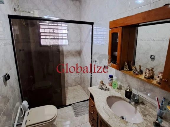 Imagem Casa á venda com edícula em ótima localização no bairro Embaré em Santos SP por R$ 1.330.000,00 !