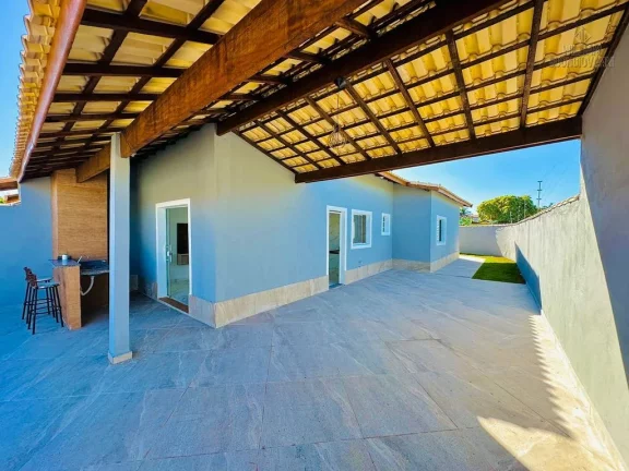 Imagem Casa ISOLADA LADO PRAIA COM PISCINA À venda em Itanhaém !