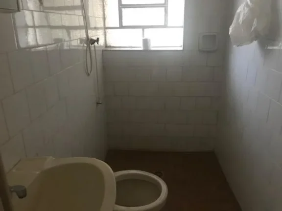 Imagem Casa no centro com 3 dormitórios sendo 1 suíte (todos com armários embutidos) , 2 salas , cozinha...