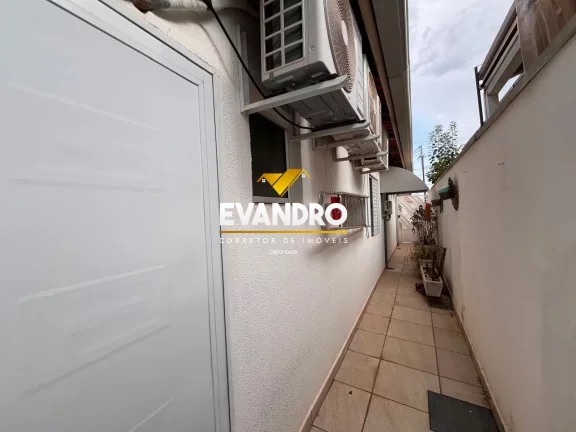 Imagem Casa em Condomínio para Venda em Cuiabá / MT no bairro Jardim Imperial