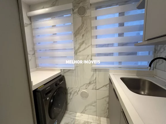 Imagem Apartamento Mobiliado com 03 dormitórios à venda, 120 m² - Meia Praia - Itapema
