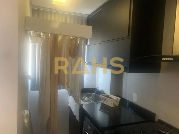 Imagem O apartamento com sacada integrada, conta com 02 dormitórios com ar condicionado já está instalad...