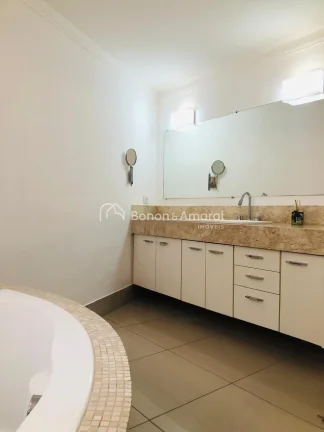 Imagem Apartamento duplex de 190 m² de área útil, um por andar, totalmente reformado, à venda no charmo...