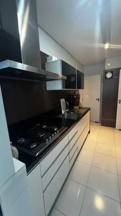 Imagem Apartamento com 3 dormitórios 2 vagas de garagem | Centro, Joinville/SC