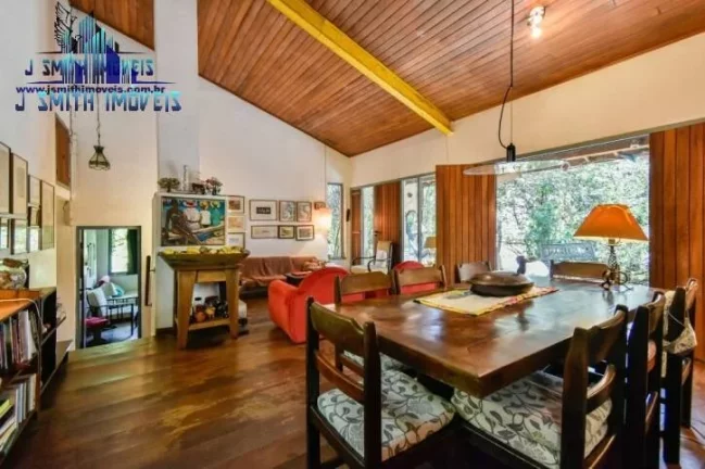 Imagem CASA ESPETACULAR EM TERRENO DE 2.300m² EM CONDOMÍNIO FECHADO.