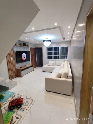 Imagem VENDO LINDO CASA NO BAIRRO VILA MARARI!