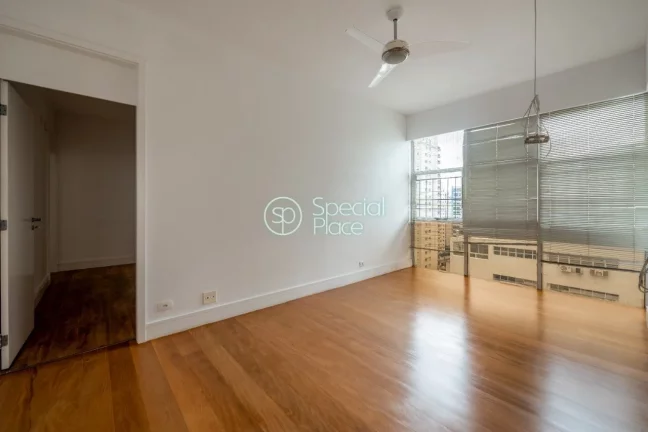 Imagem Ótimo Custo/Benefício em Higienópolis - 240m² de área útil - Ambientes amplos - Living para tr...