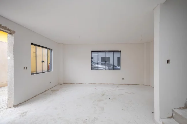 Sobrado novo em condominio fechado no Hauer