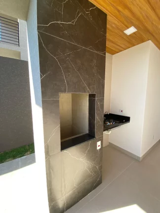 Imagem Casa à venda com 3 quartos, sendo 1 suíte, em Vila Petrópolis, Atibaia - SP
