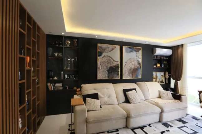 Imagem Apartamento com 4 suítes à venda de frente a roda Gigante em Balneário Camboriú